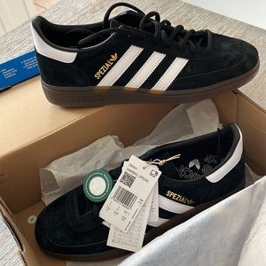 BRAND NEW ADIDAS HANDBALL SPEZIAL BLACK GUM men’s 7.5 | women’s 8.5